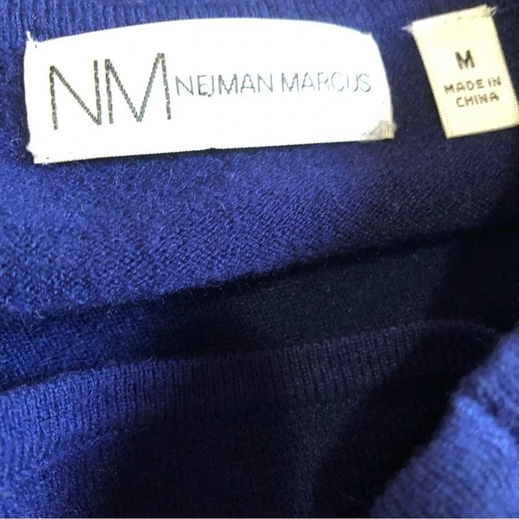 Womens Neiman Marcus navy knit   cold shoulder pullover tunic‎ M - Picture 6 of 6